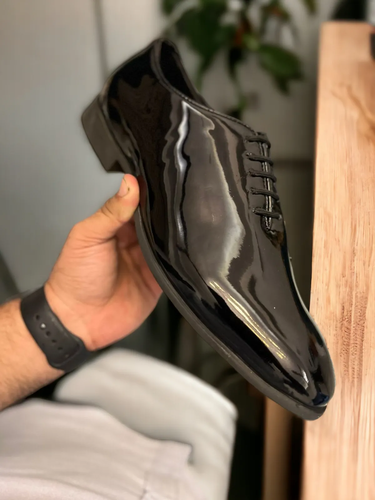 Shiny Oxford Lace-up Shoes Elevate Your Formal Style from Business to Black-Tie