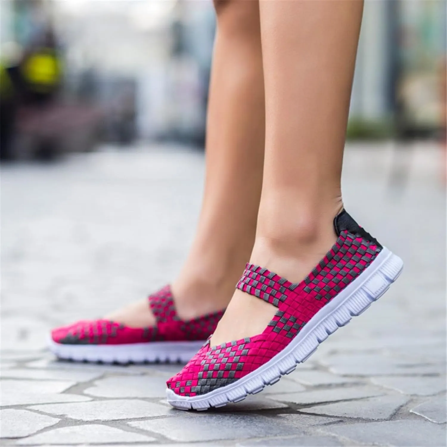 Water Shoes for Women Wide Width Barefoot Athletic Workout Gym Footwear Beach Swim Sneakers Beach Walking Shoes Quick-Dry Aqua Pool Socks Swimming Yoga Surfing Exercise 2025