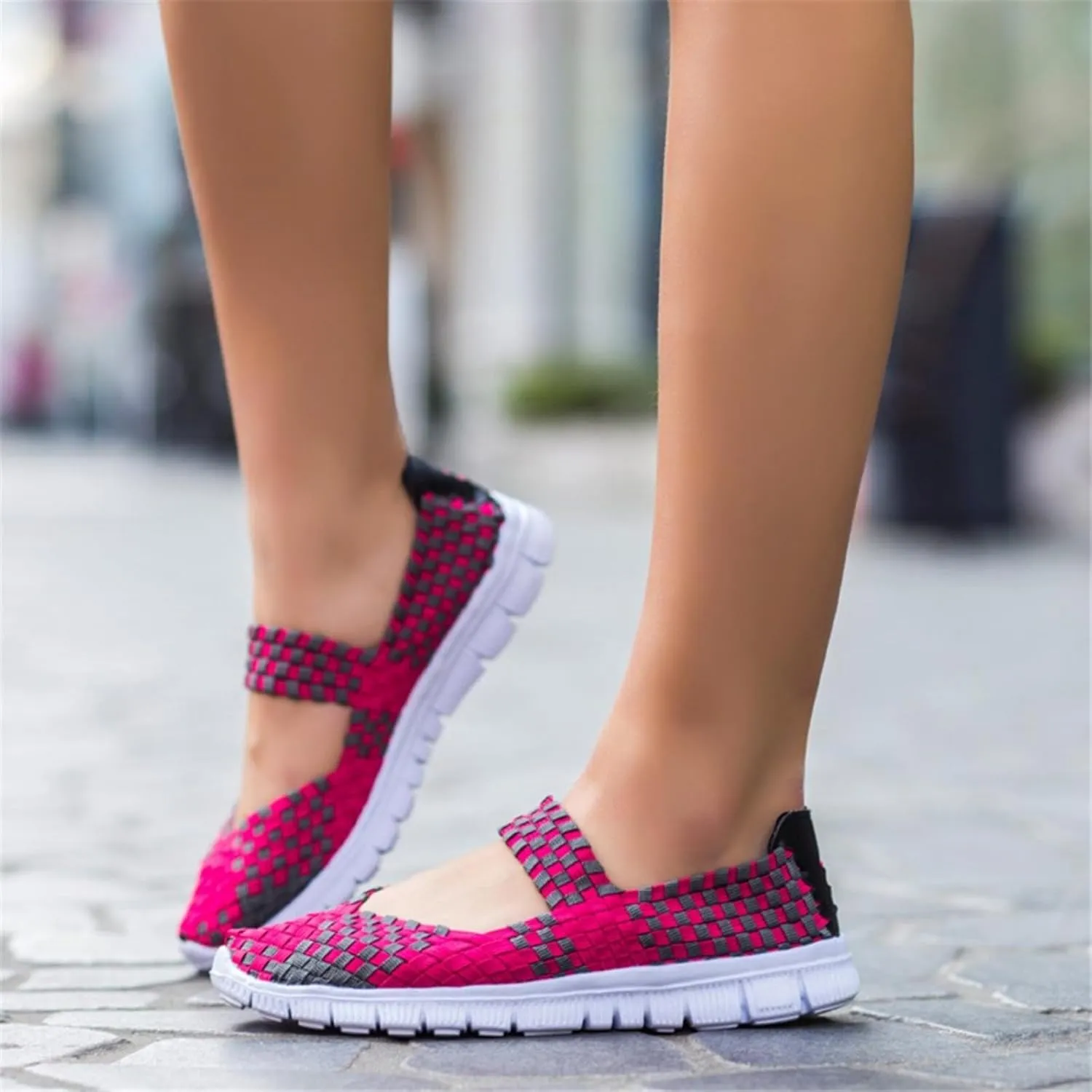 Water Shoes for Women Wide Width Barefoot Athletic Workout Gym Footwear Beach Swim Sneakers Beach Walking Shoes Quick-Dry Aqua Pool Socks Swimming Yoga Surfing Exercise 2025